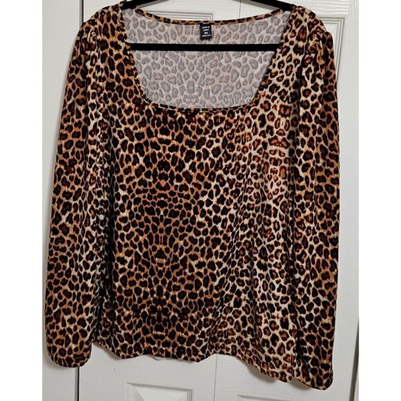 Women's Animal Print, Square Neck Top, Long Sleeve/EUC/Size 4X - Picture 1 of 6
